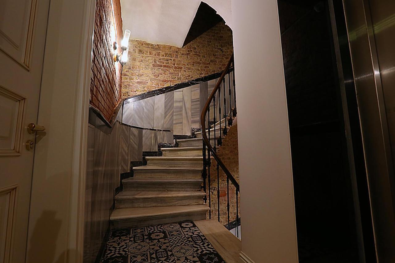 Istanbul Taksim Istiklal Street Kamil Hotel - Historical Exterior foto