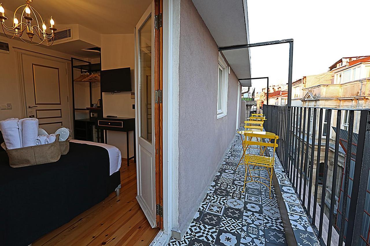 Istanbul Taksim Istiklal Street Kamil Hotel - Historical Exterior foto
